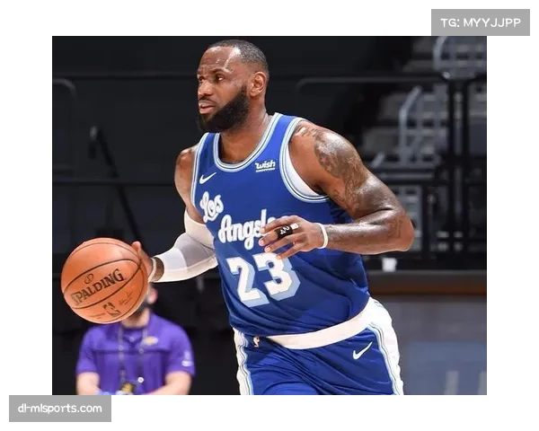 杨翰森火力全开单节轰14分连飙三分梦幻脚步加绝妙传球引爆全场